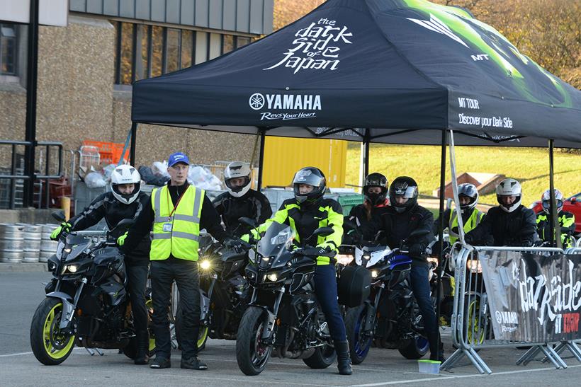 Yamaha Darkside MT tour