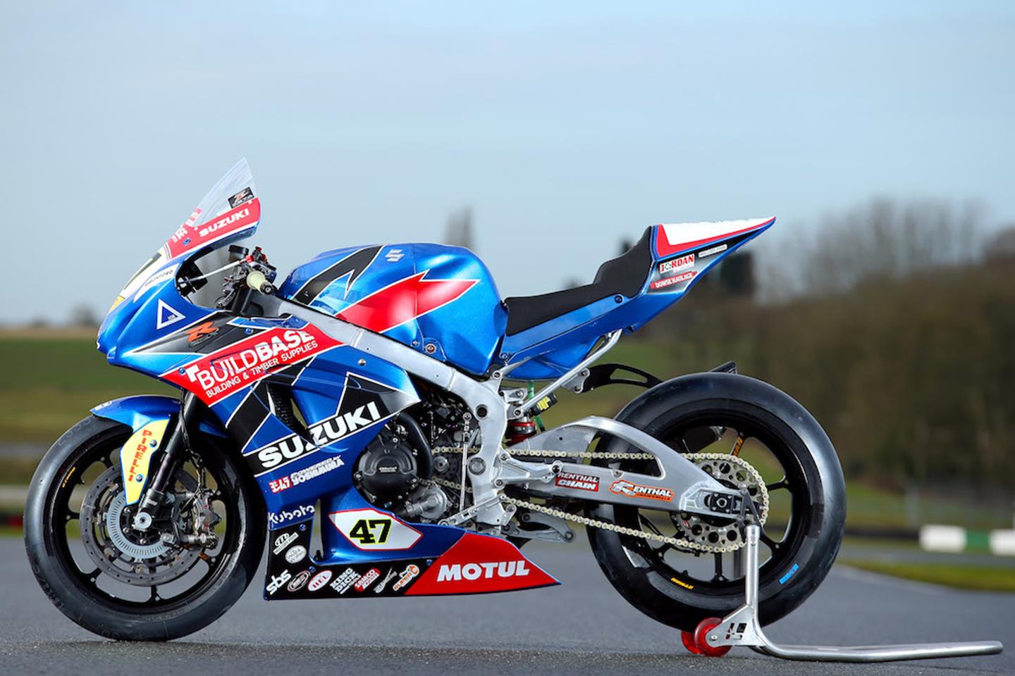 BSB: Buildbase Suzuki unveil 2018 colours