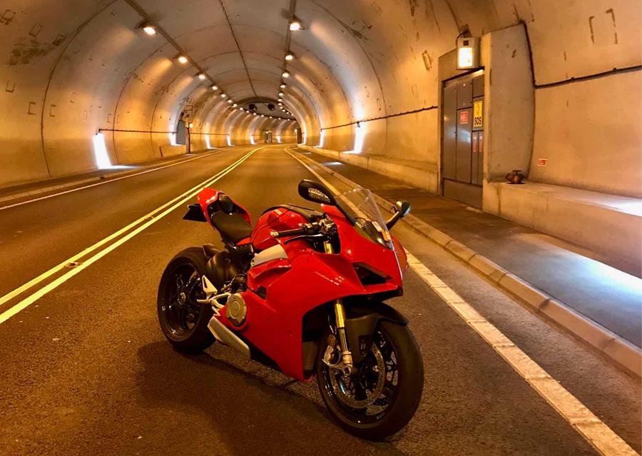 2018 MCN fleet long-term test Ducati Panigale V4S