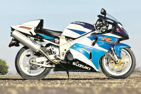 Fancy a 1990s superbike  for £2500? Of course you do…