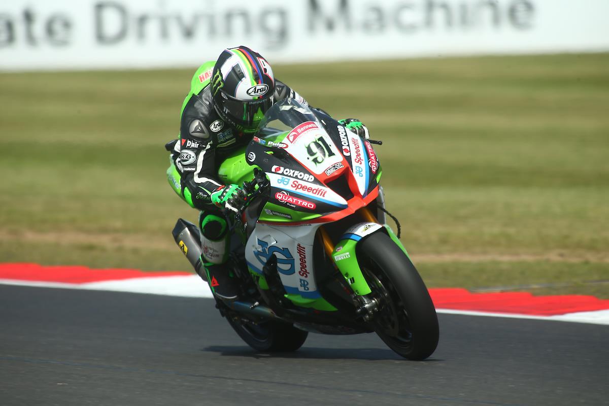 Bsb Haslam Pips Brookes To Top Spot As Action Resumes At Snetterton Mcn