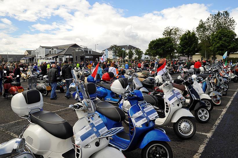 Over 3000 registered Vespas took part