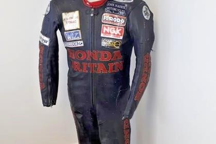 Joey's leathers and helmet