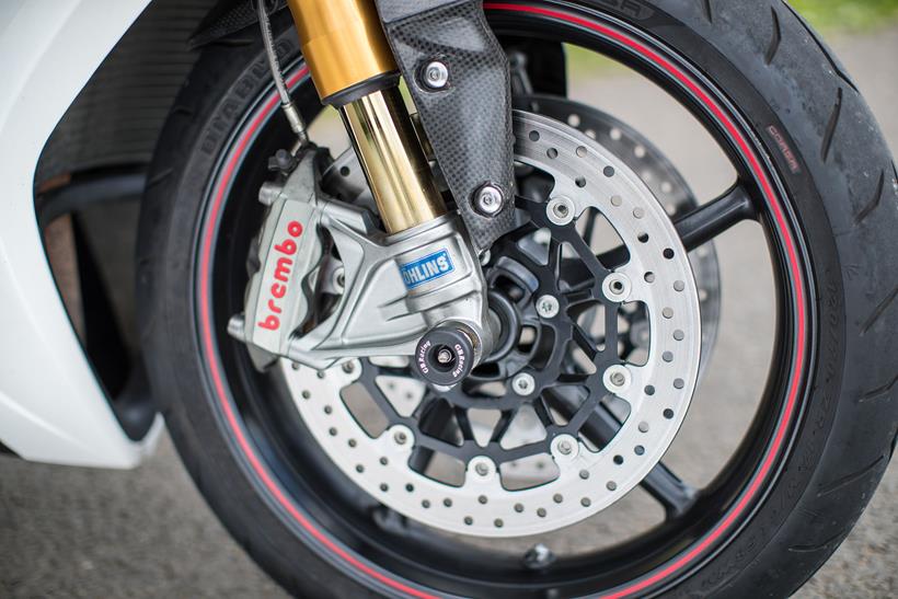 Triumph Daytona with Öhlins forks and Brembo brakes