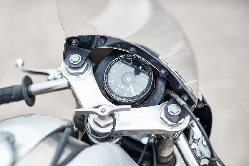 The 1953 Manx has a simple dash, the only dial is a rev counter which bounces around freely