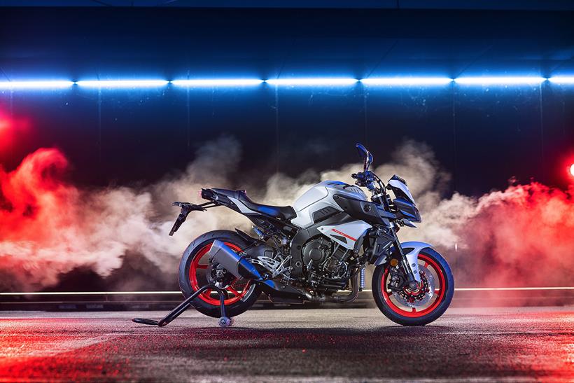 2019 Yamaha MT-10 in Ice Fluo paint