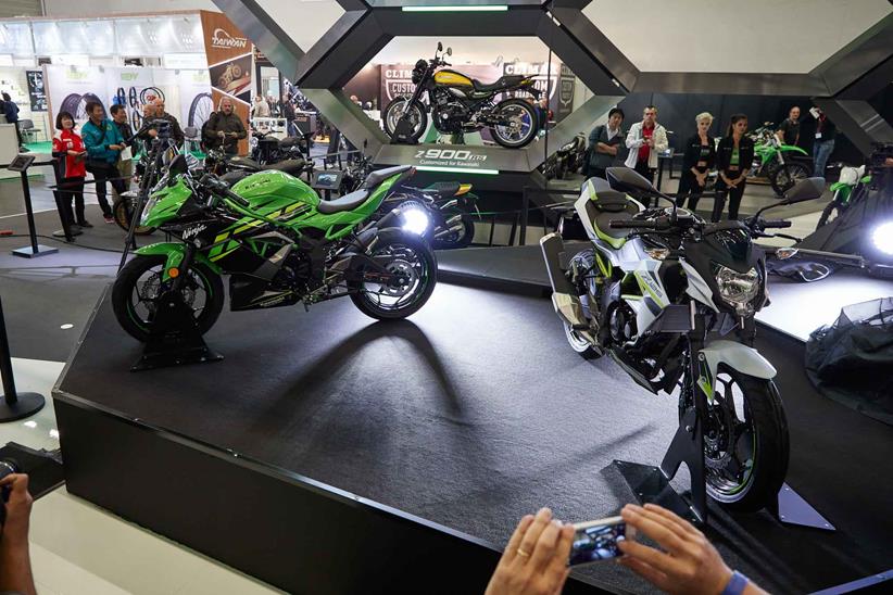 The Kawasaki Ninja and J125