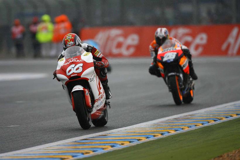 Hofmann leads Pedrosa at Le Mans in 2007