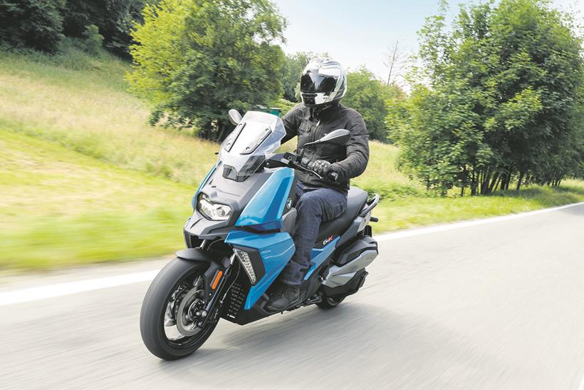 BMW C400X