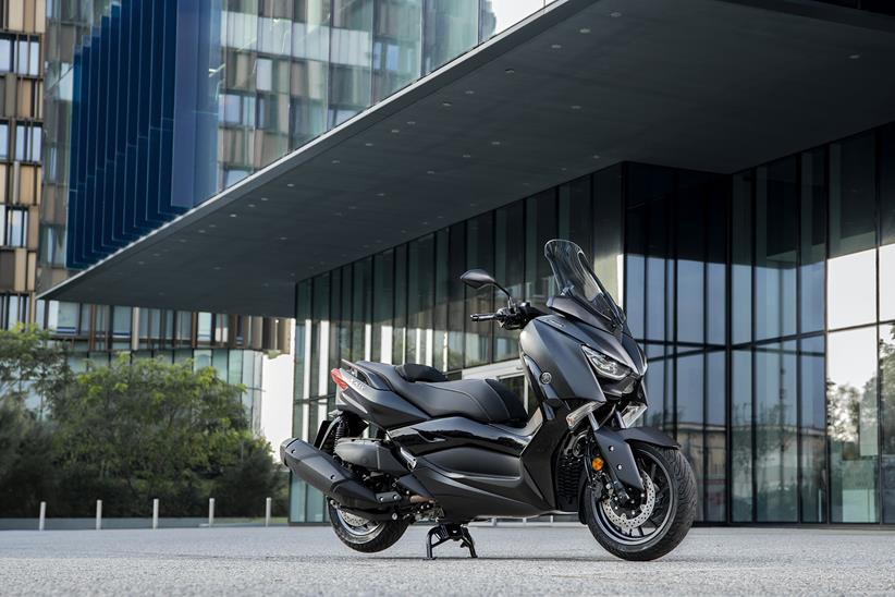 Yamaha XMAX Iron Max in Sword Grey