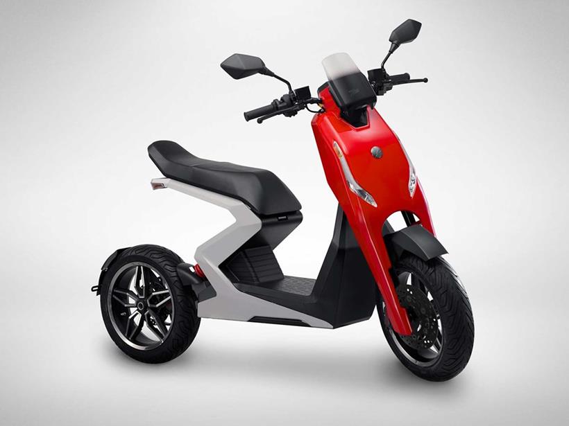 Zapp i300 electric scooter