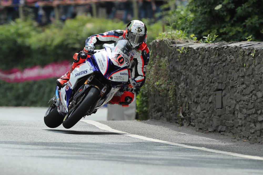 Race of the Year: 2nd - Senior TT | MCN