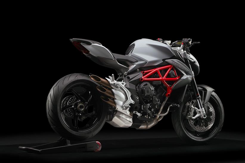 MV Agusta Brutale 800 rear quarter