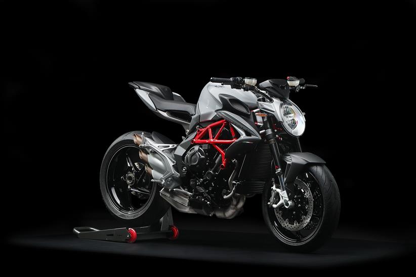 MV Agusta Brutale 800 front quarter