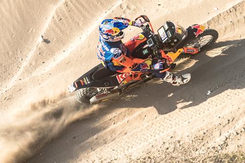 Dakar Stage 7: Sunderland storms back into podium contention with stage win