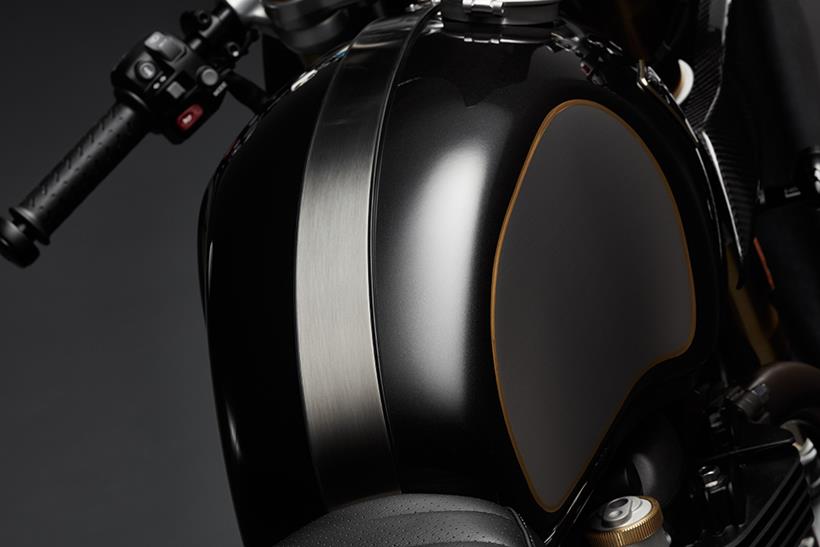 Triumph Thruxton TFC gets blacked out brightwork