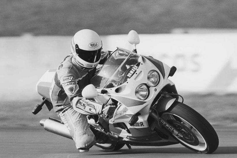 The Yamaha FZR750R in action in 1989