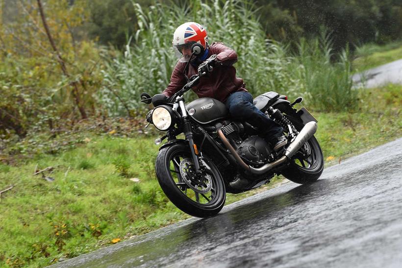 Triumph Speed Twin in wet weather