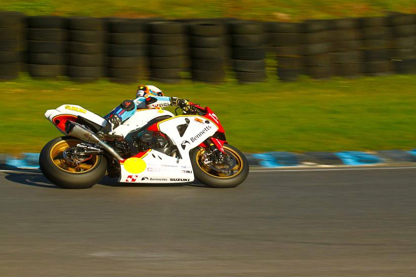 Danny Webb turns left on the Suzuki GSX-R1000