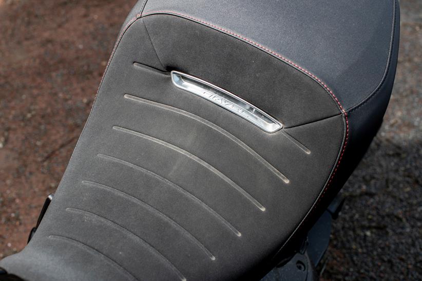 Ducati Diavel 1260S seat