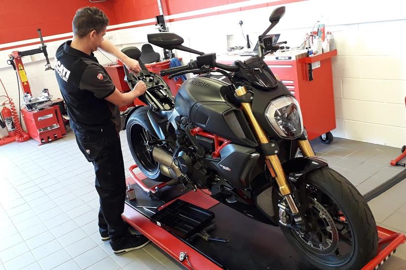 Fitting luggage to the Ducati Diavel 1260S