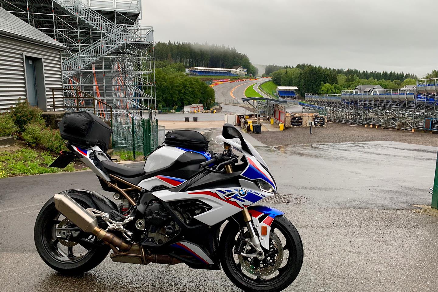 bmw s1000rr touring