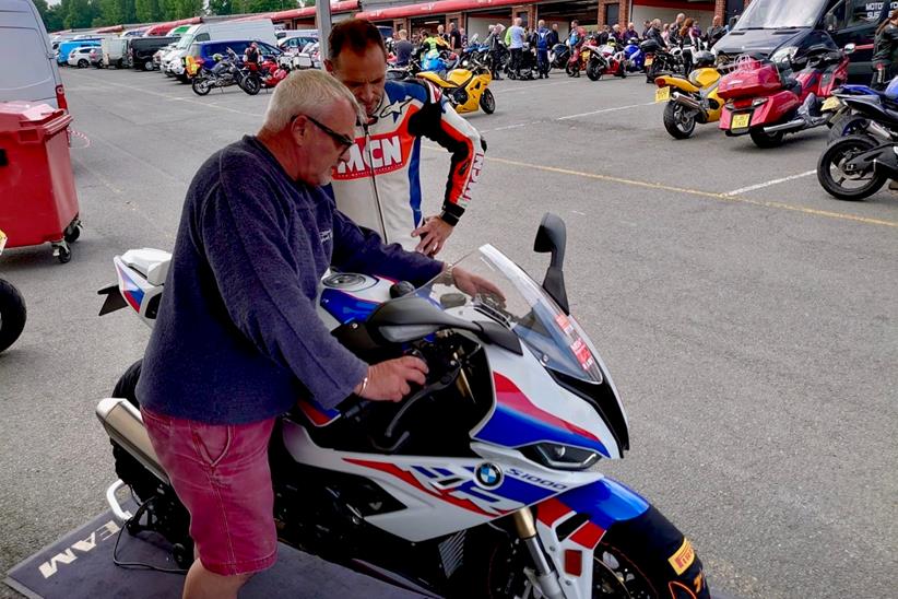 Dialling-in the S1000RR at Brands Hatch