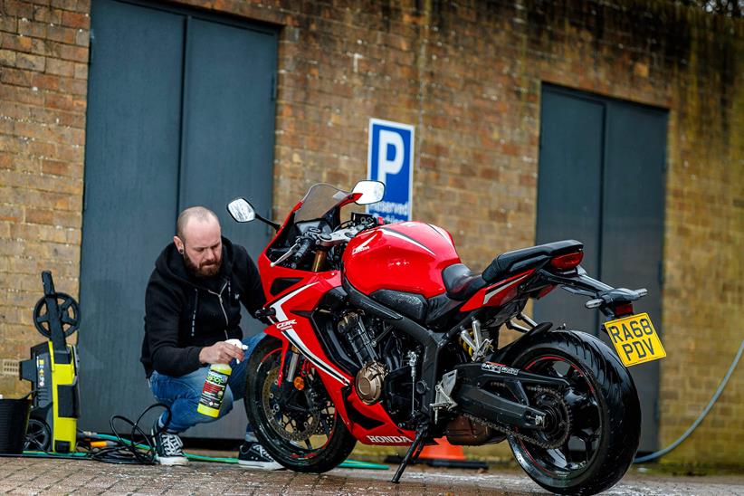 Cleaning the Honda CBR650R