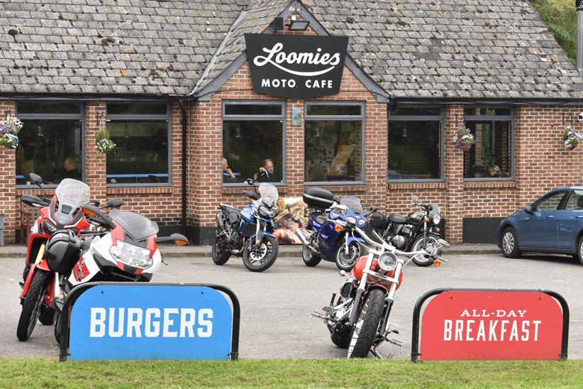 Loomies Moto Cafe outside 