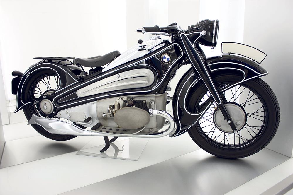Ultra-rare BMW R7 reborn