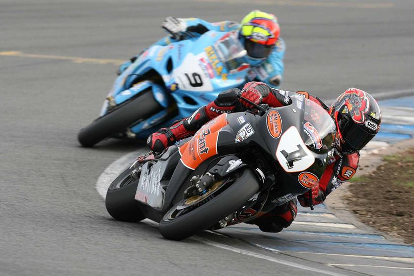 Kiyonari leads Walker at Donington in 2007