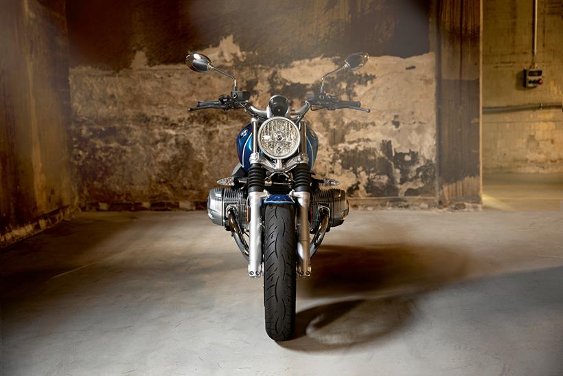 BMW R nineT /5 front