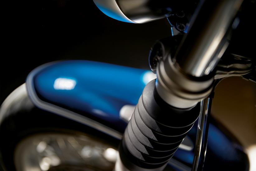 BMW R nineT /5 forks