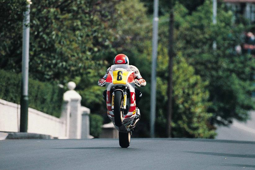 Steve Hislop at the 1989 Isle of Man TT