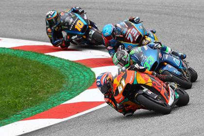 Brad Binder leads the field in Austrian Moto2 race