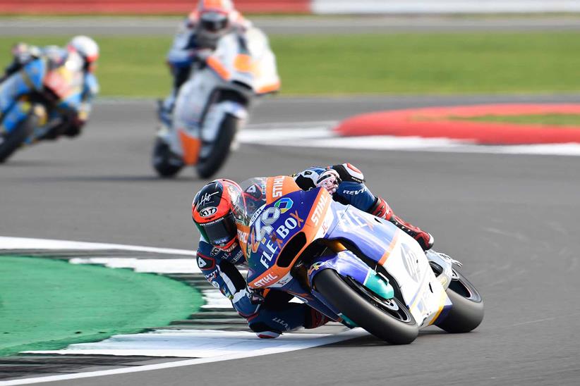 Fernandez wins at Silverstone