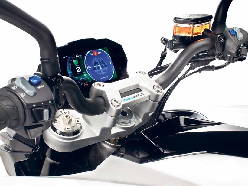 Kymco RevoNEX dash