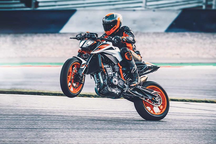 Pulling a wheelie on the KTM 890 Duke R