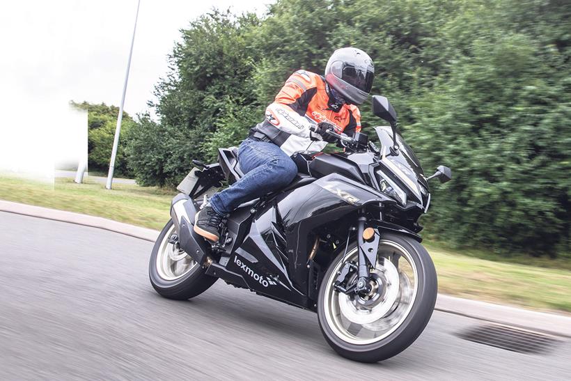 Lexmoto LXR 125 on the road