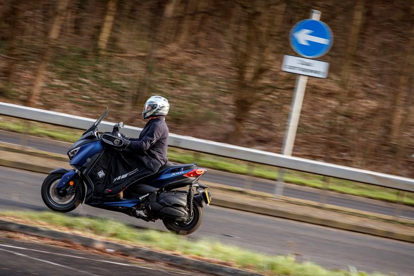 Riding the Yamaha XMAX 400