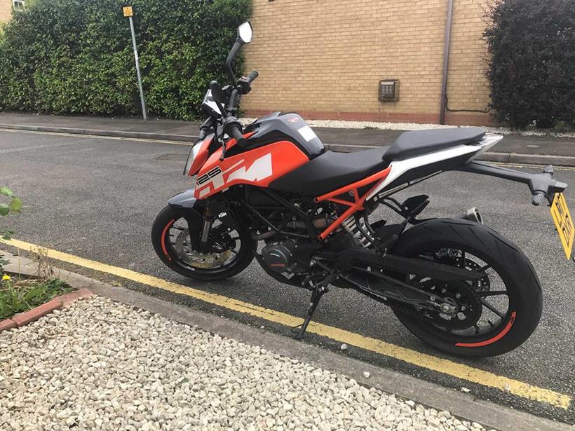 The KTM 125 Duke parked on the street