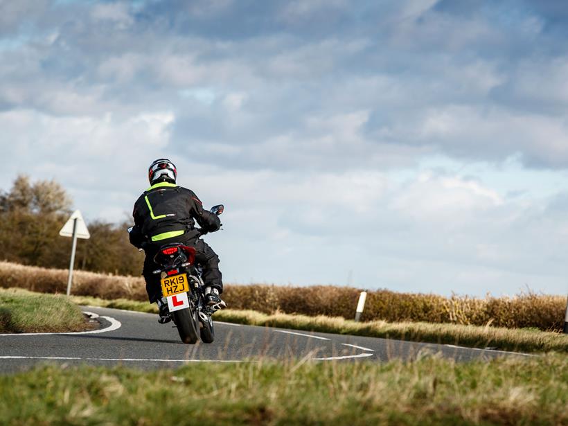 Cornering on the Honda CB125R