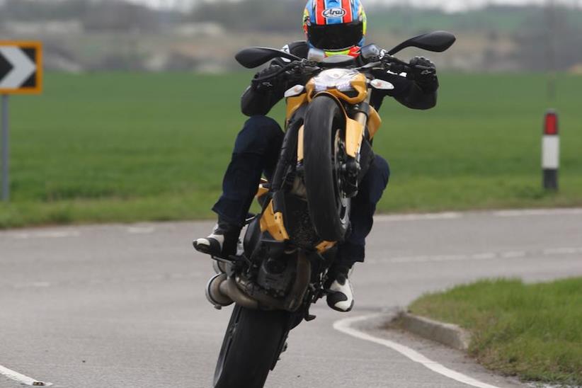 Ducati 848 Streetfighter wheelie