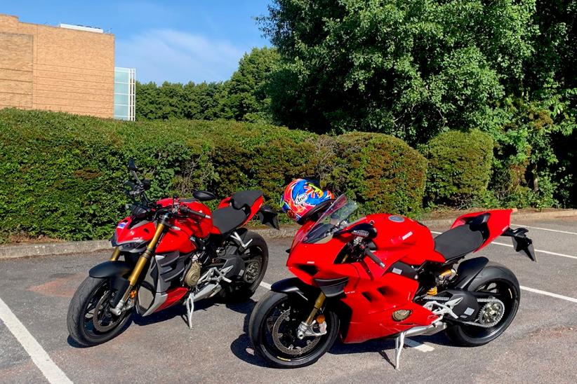 Ducati Streetfighter V4 S vs Panigale V4 S