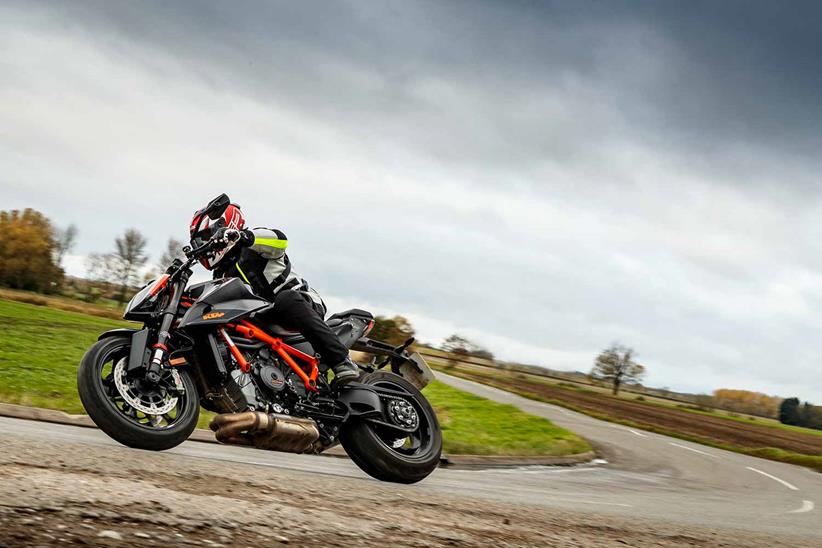 Cornering on the KTM 1290 Super Duke R