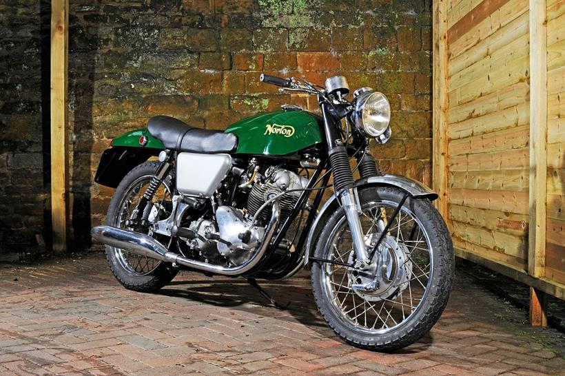 1967 Norton Commando 750 'Fastback'