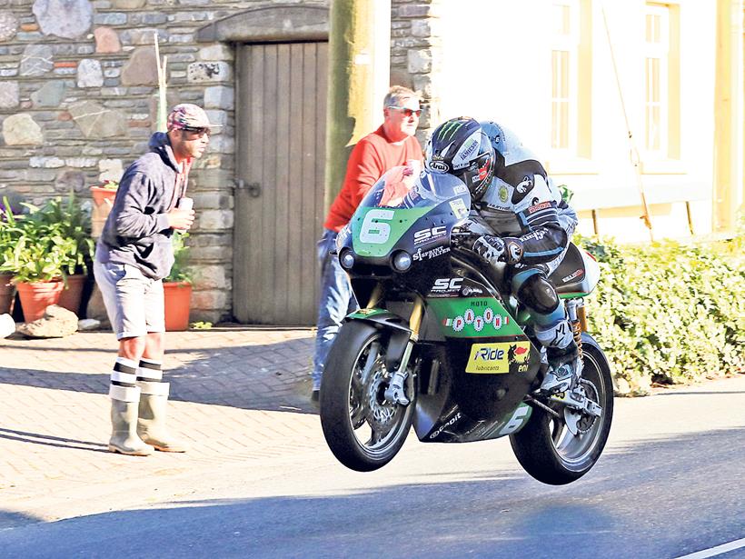 2019 Michael Dunlop's win in Lightweight TT