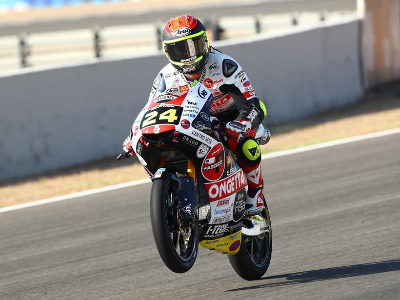 Tatsuki Suzuki claims pole at Jerez in Moto3