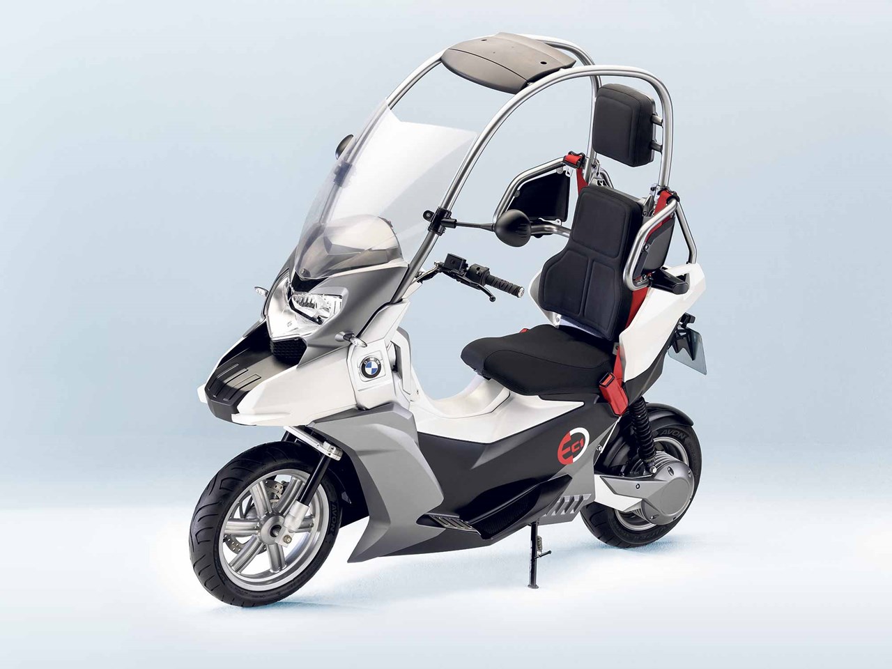 Reborn electric BMW C1 gets airbags, safety cell, aero and can be ridden as a normal bike | MCN
