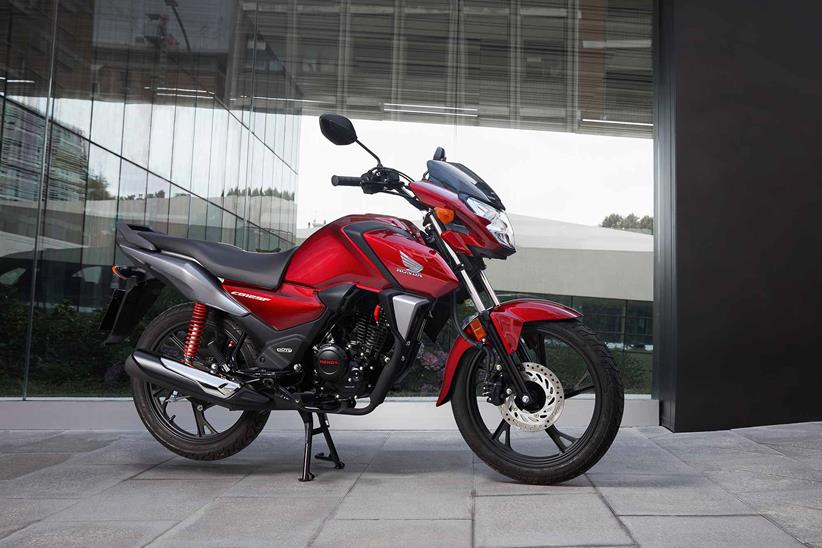 2021 Honda CB125F parked up